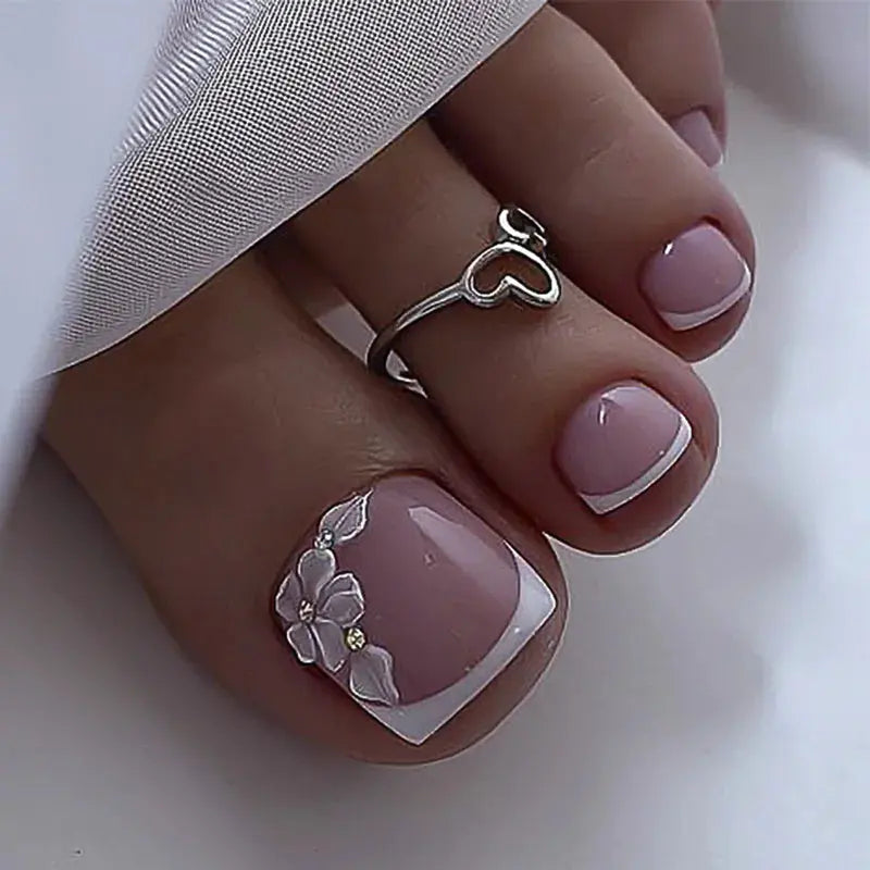 2026 New French False Toe Nails with Heart Rhinestone Design White Edge Summer Press on Toenails Fashion Fake Toenail Patches BareGlow