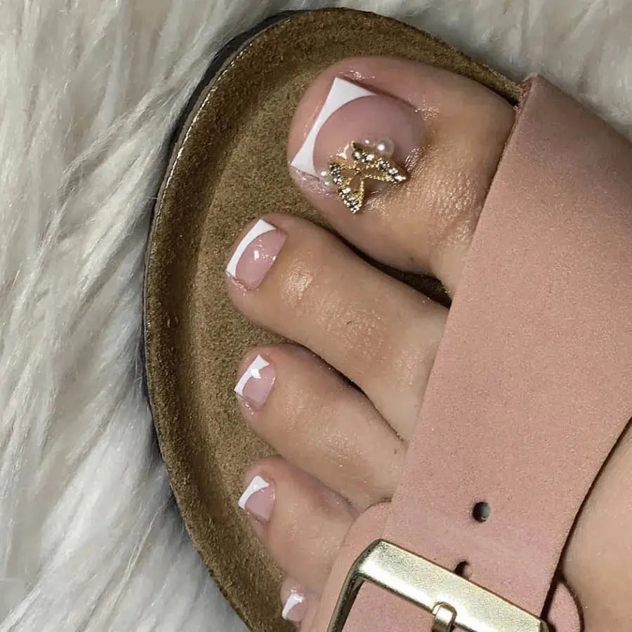 2026 New French False Toe Nails with Heart Rhinestone Design White Edge Summer Press on Toenails Fashion Fake Toenail Patches BareGlow