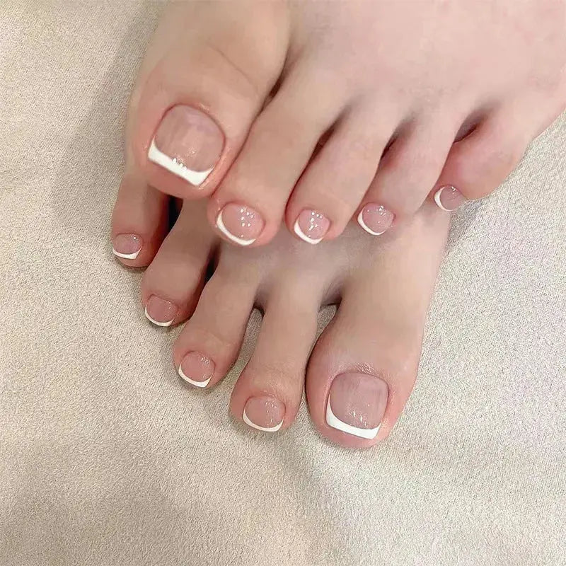 2026 New French False Toe Nails with Heart Rhinestone Design White Edge Summer Press on Toenails Fashion Fake Toenail Patches BareGlow