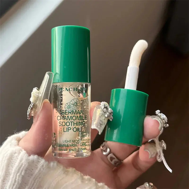 German chamomile lip oil, lightweight and moisturizing, double moisturizing and caring for lips, autumn and winter lip care BareGlow